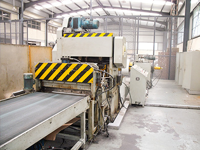 91视频网页版免费看车间设备