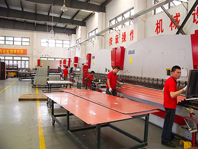 91视频网页版免费看车间作业